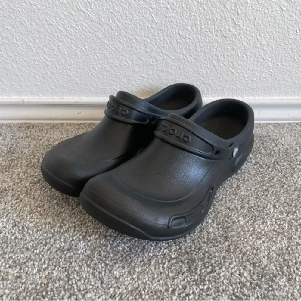 CROCS Bistro Clogs Men’s Size 11 Black Slip Resistant Comfort Work Shoes